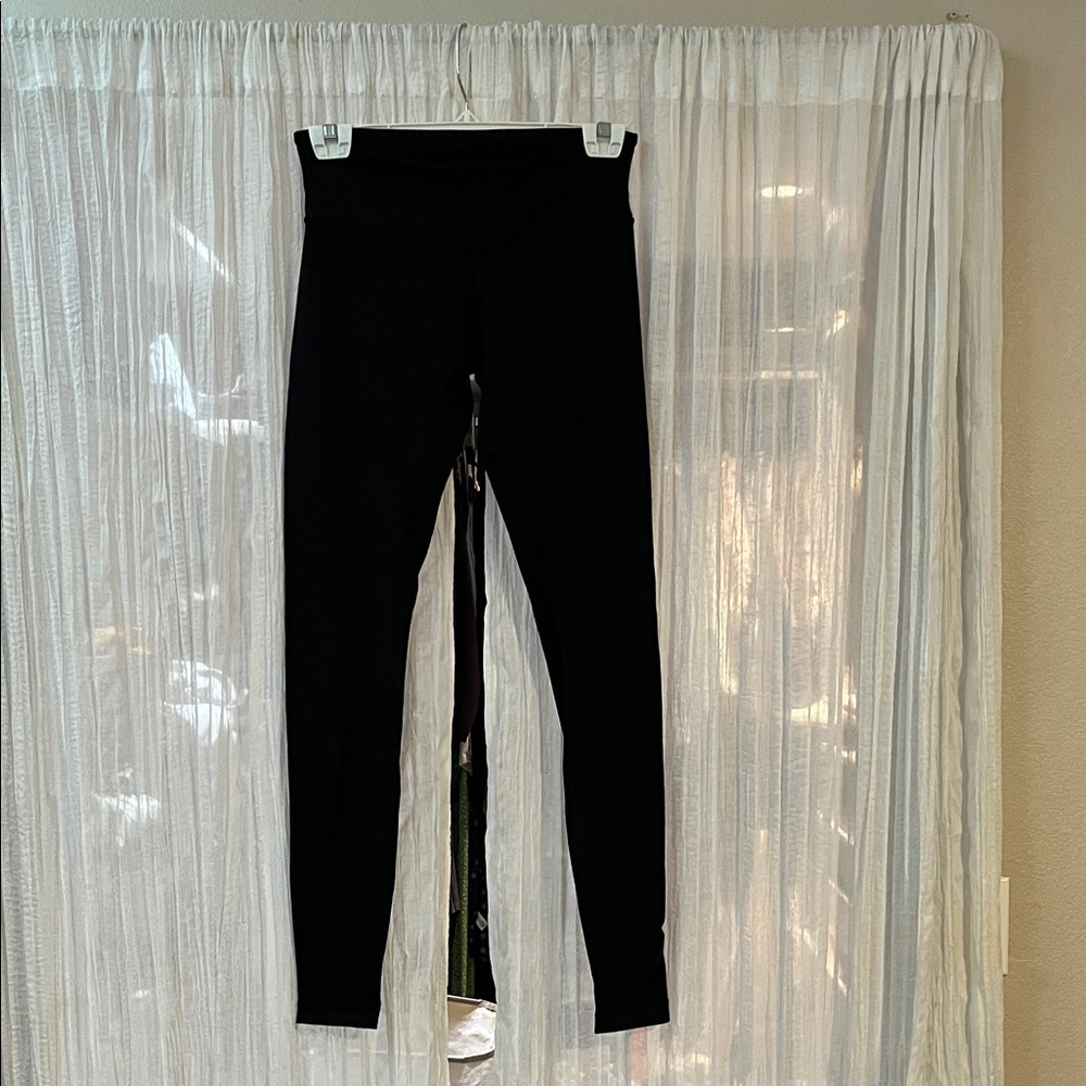 Lululemon Black wunder under Leggings